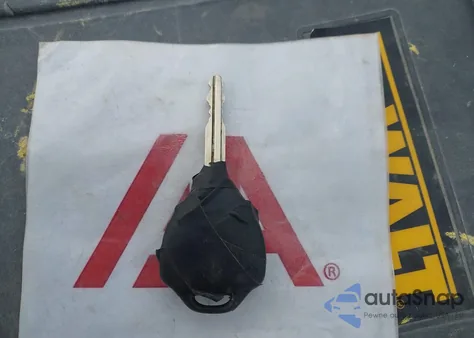 2010 Pontiac Vibe from USA, damaged, VIN 5Y2SP6E89AZ417846